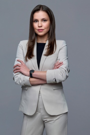 Natálie Cmíralová